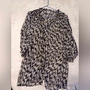 Plus size  blouse. Silky, dressy.button down V neck by Worthington  Size 3X